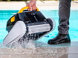 Robot de piscine electrique Dolphin E50i avec chariot - Autre vue