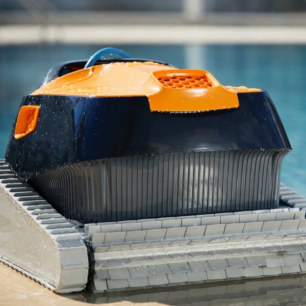 Pilotage connecté du Dolphin E40i depuis l'application MyDolphin Plus