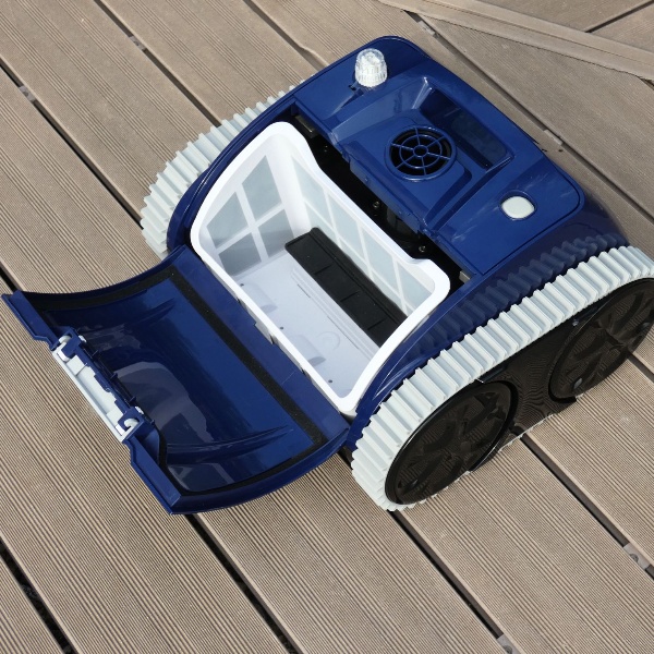 Garantie Aqualux 2 ans et contenu de la livraison du robot CF200CL